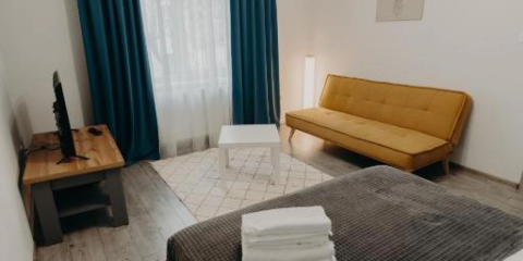 Apartamentul Galben